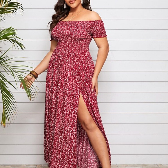 Plus Off Shoulder Shirred Split Ditsy Floral Dress - Picture 6 of 7